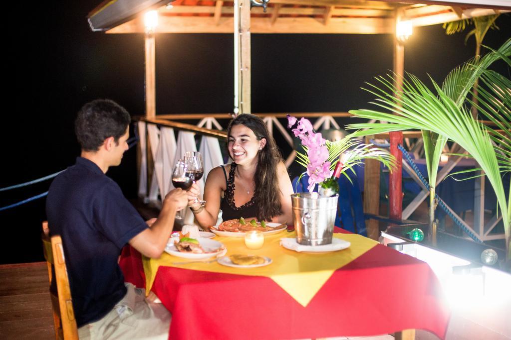 Hotel Bocas Del Toro Buitenkant foto